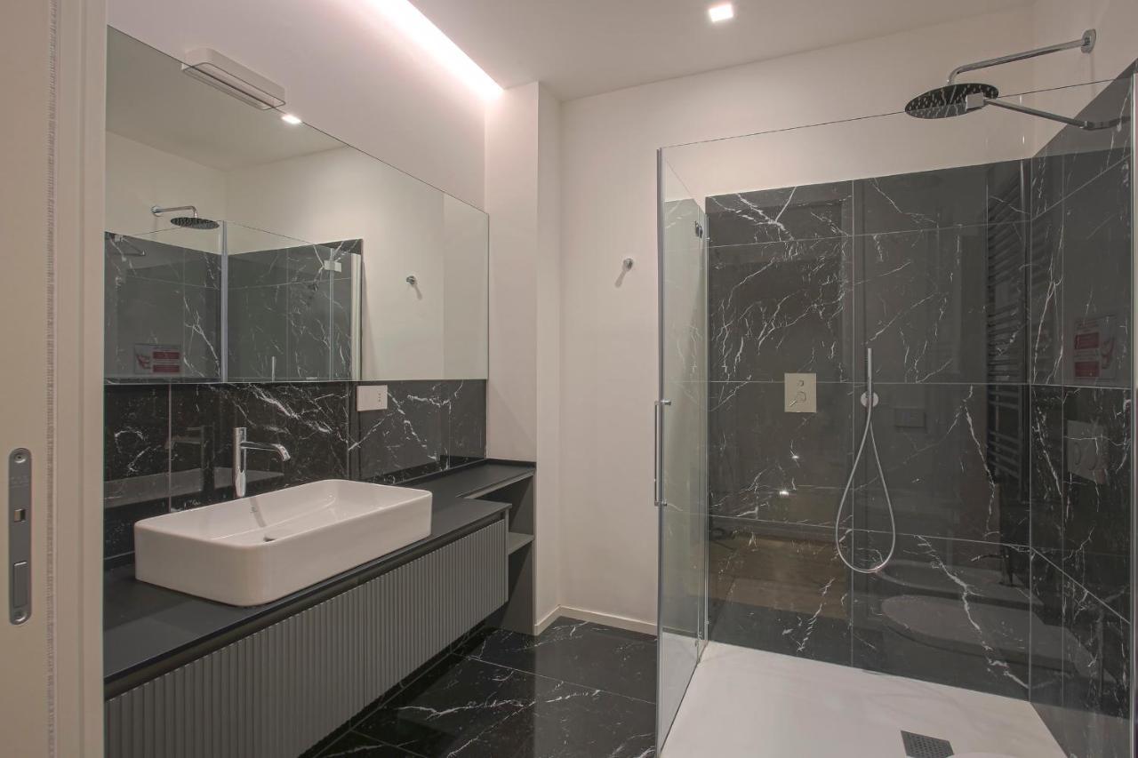 Milan Luxury Suite-Hosted By Sweetstay Εξωτερικό φωτογραφία